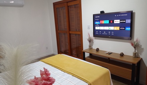 Suite estudio familiar, vistas al jardín