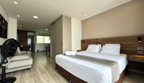 Estudio Deluxe, 1 habitación, balcón