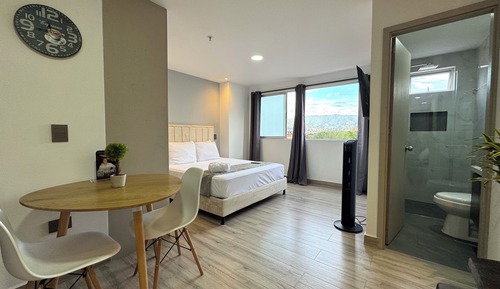 Estudio Deluxe, 1 habitación, balcón