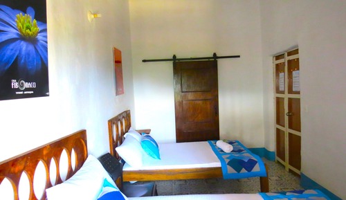 Habitación Confort con 2 camas individuales, vistas al patio