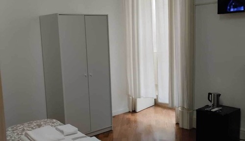 Habitación Deluxe, vistas al patio, en una planta alta