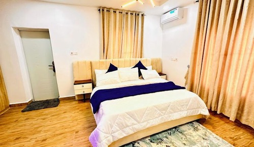 Apartamento de lujo, balcón, vistas a la ciudad