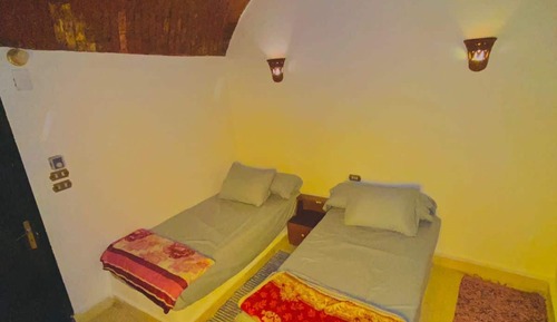 Habitación Confort con 1 cama doble o 2 individuales