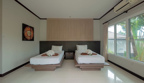 Habitación Deluxe con 1 cama doble o 2 individuales, vistas a la colina