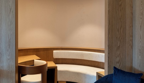 Corner Suite