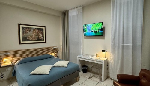 Habitación Confort con 1 cama doble o 2 individuales, vistas a la ciudad