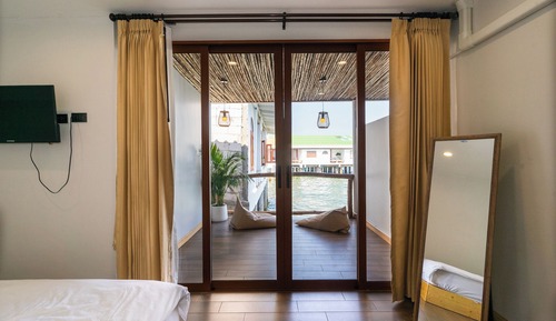 Habitación básica, vistas al complejo turístico