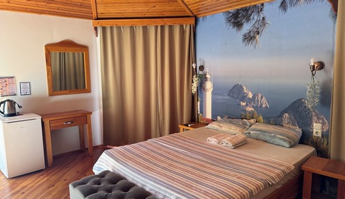 Habitación triple superior, balcón, vistas al mar