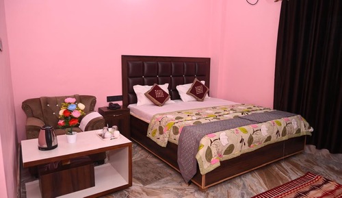 Habitación Confort con 1 cama doble o 2 individuales