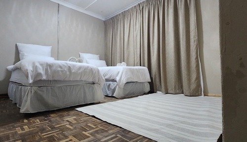Habitación Confort con 2 camas individuales