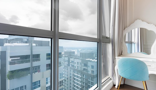 Apartamento de lujo, 2 habitaciones, balcón, vistas a la ciudad