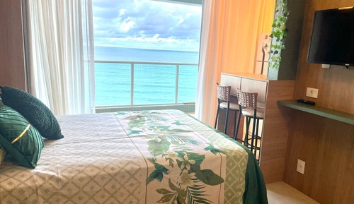 Apartamento de lujo, balcón, vistas al mar