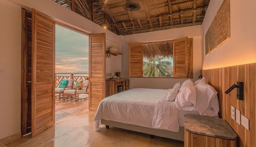 Suite, balcón