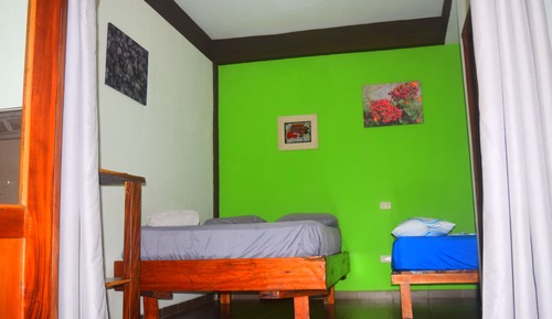 Habitación cuádruple estándar