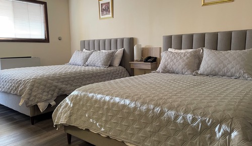 Habitación familiar con 1 cama doble o 2 individuales, lanai