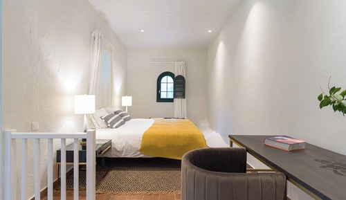 Apartamento, 1 habitación, balcón, vistas al jardín