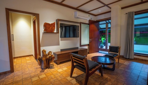 Suite estudio de lujo, vistas a la piscina