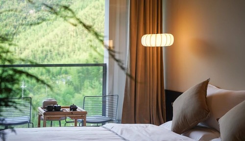 Habitación Elite doble, 1 cama de matrimonio, balcón, vistas a la colina