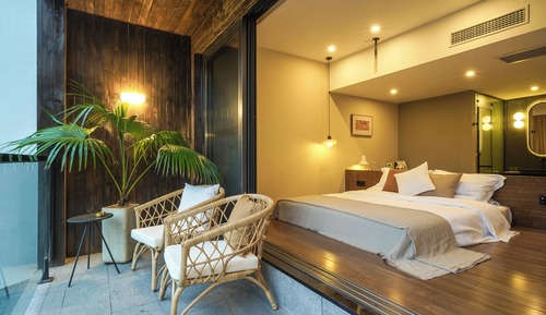 Habitación romántica doble, 1 cama de matrimonio, balcón, vistas a la colina