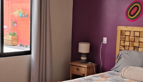 Habitación de diseño, 1 cama de matrimonio, patio