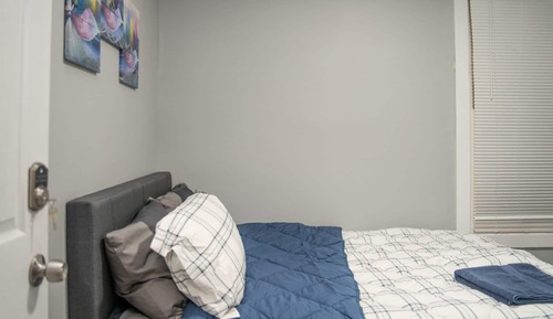 Habitación familiar, 2 camas de matrimonio, no fumadores, baño privado