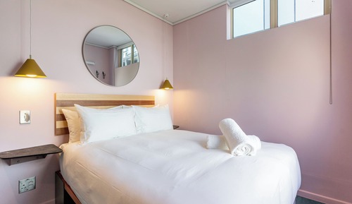 Apartamento superior, balcón