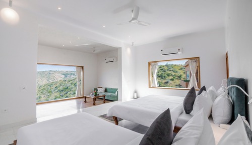 Villa, 4 habitaciones, cocina, vistas a la montaña