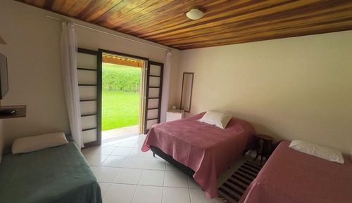 Habitación cuádruple, vistas al jardín