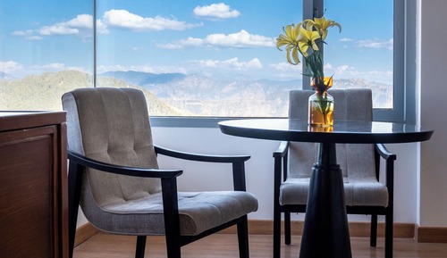 Habitación Deluxe, 1 cama de matrimonio grande, bañera, vistas a la montaña