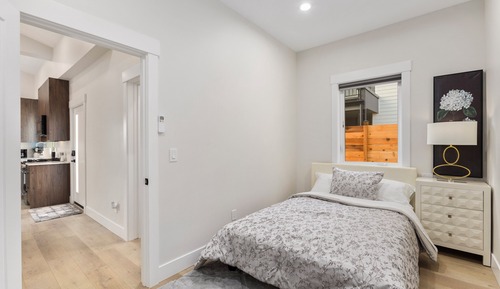 Casa familiar, no fumadores, baño privado