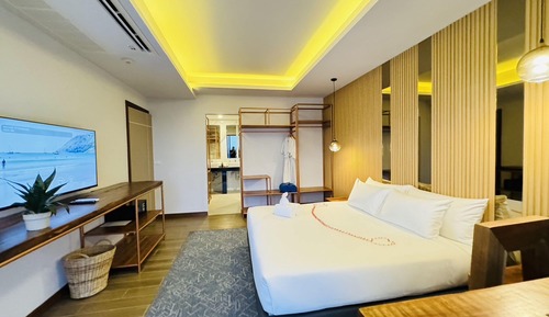 Premium Luxury Suite