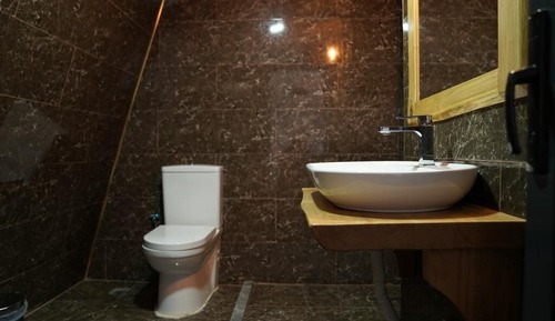 Habitación triple Deluxe, balcón