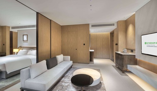 Suite, 1 cama de matrimonio grande con sofá cama, no fumadores (Garden, Hot Spring Pool)
