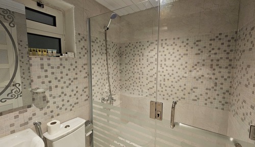 Habitación triple de lujo, Servicio de limpieza