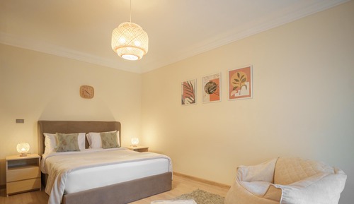 Apartamento familiar, 3 habitaciones, vistas a la ciudad