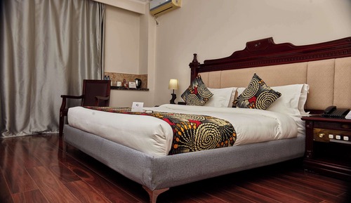 Habitación estándar, 1 cama de matrimonio grande, no fumadores, vistas al patio