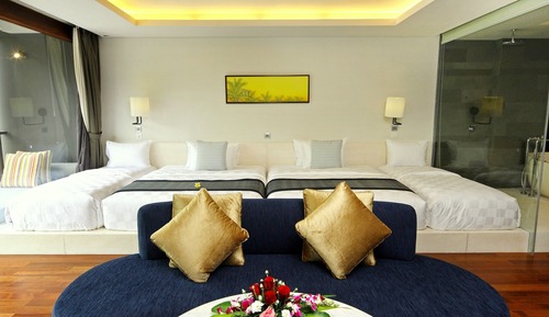 Suite (6 Persons)