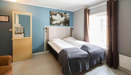 Habitación con 2 camas individuales