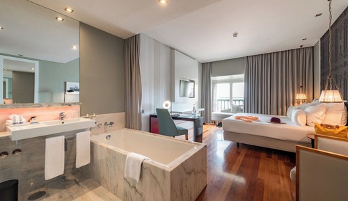 Habitación Premium (King Size Bed)