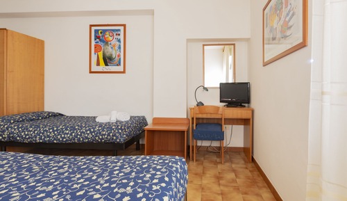 Habitación triple económica