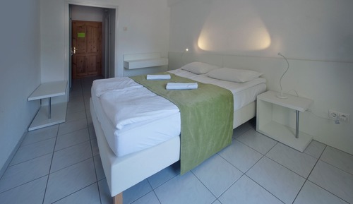 Habitación familiar, vistas al jardín