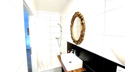 Habitación Confort doble, 1 habitación, baño compartido, vistas al jardín