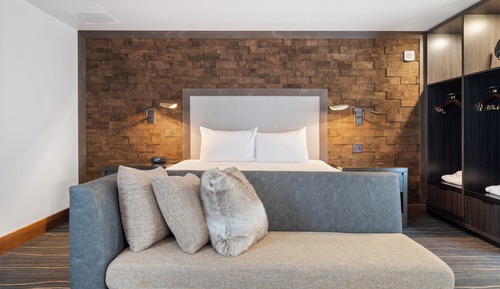Suite Premium, 1 cama de matrimonio grande con sofá cama (Academy Suite)