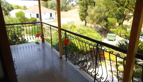 Apartamento, 2 habitaciones, balcón, vistas al jardín