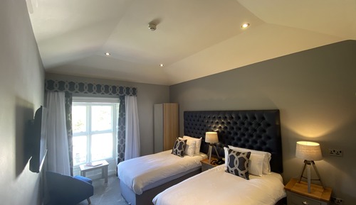 Superior King or Twin Room, 1 King Bed, Double Power Shower, Mountain View