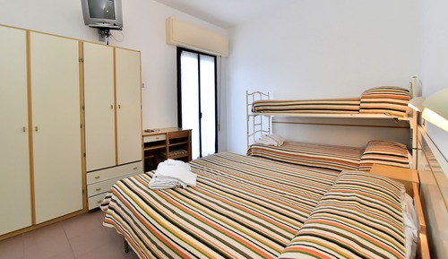 Habitación cuádruple económica