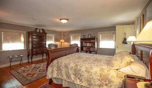 Tedford Room (3rd Floor)