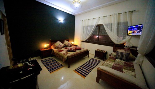 Habitación Confort con 2 camas individuales, baño privado, vistas al jardín