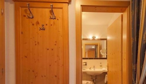 Habitación estándar doble, balcón (Mutzkopf)