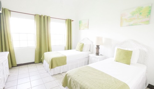 Apartamento, 2 habitaciones, vistas al jardín